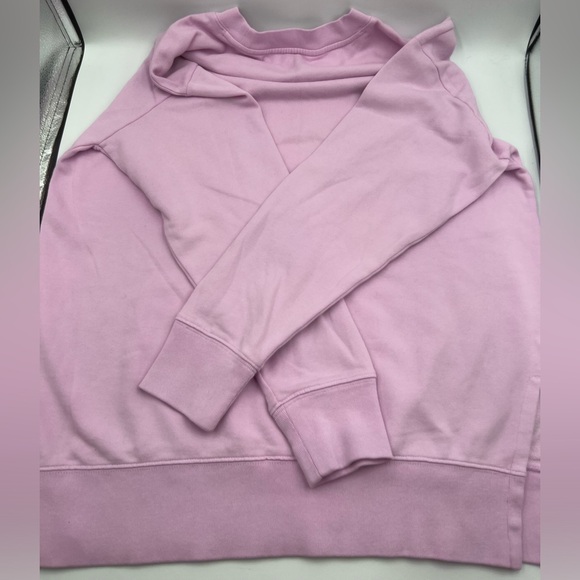 GAP Pullover Sweater - Picture 9 of 10